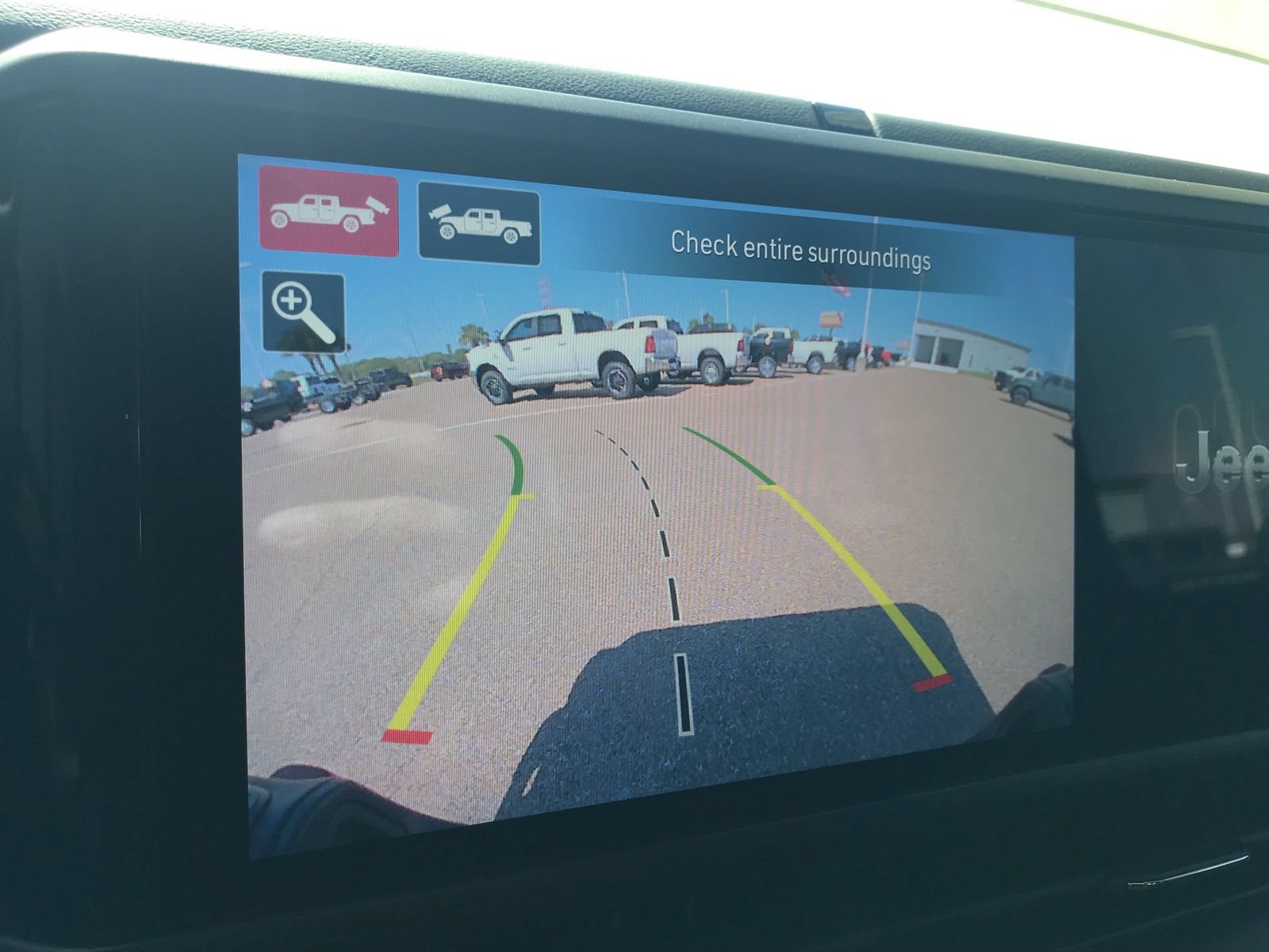 Used 2025 Jeep Gladiator Rubicon AWD/4WD image 32