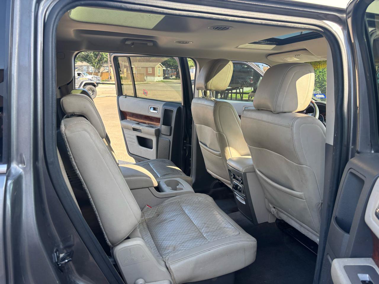 Used 2010 Ford Flex Limited FWD image 14