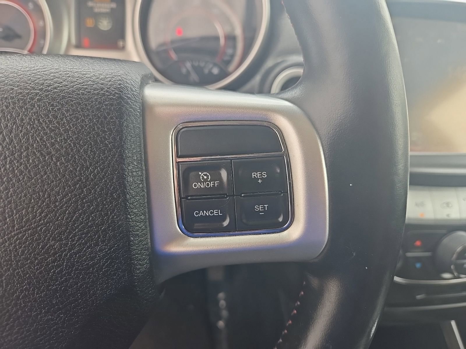Used 2014 Dodge Journey R/T w/ Flexible Seating Group AWD/4WD image 18