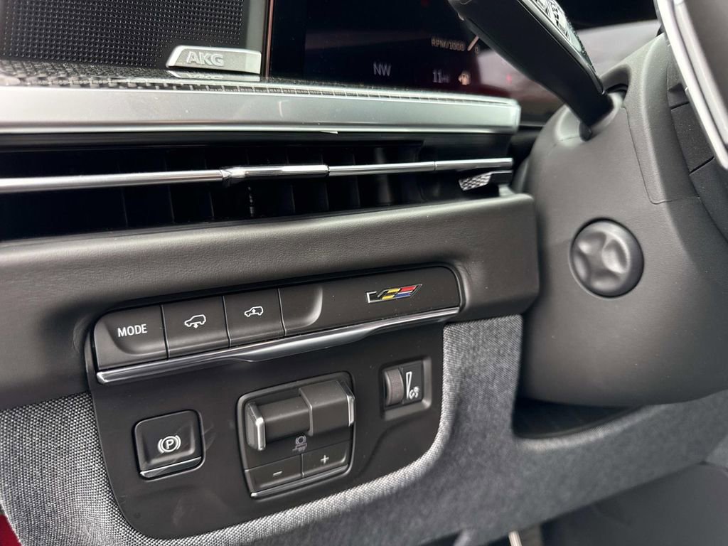 New 2026 Cadillac Escalade V image 32