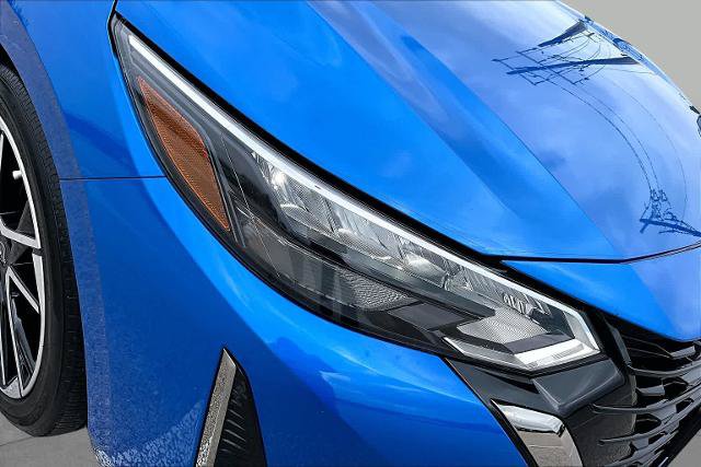 Certified 2025 Nissan Sentra SR FWD image 28
