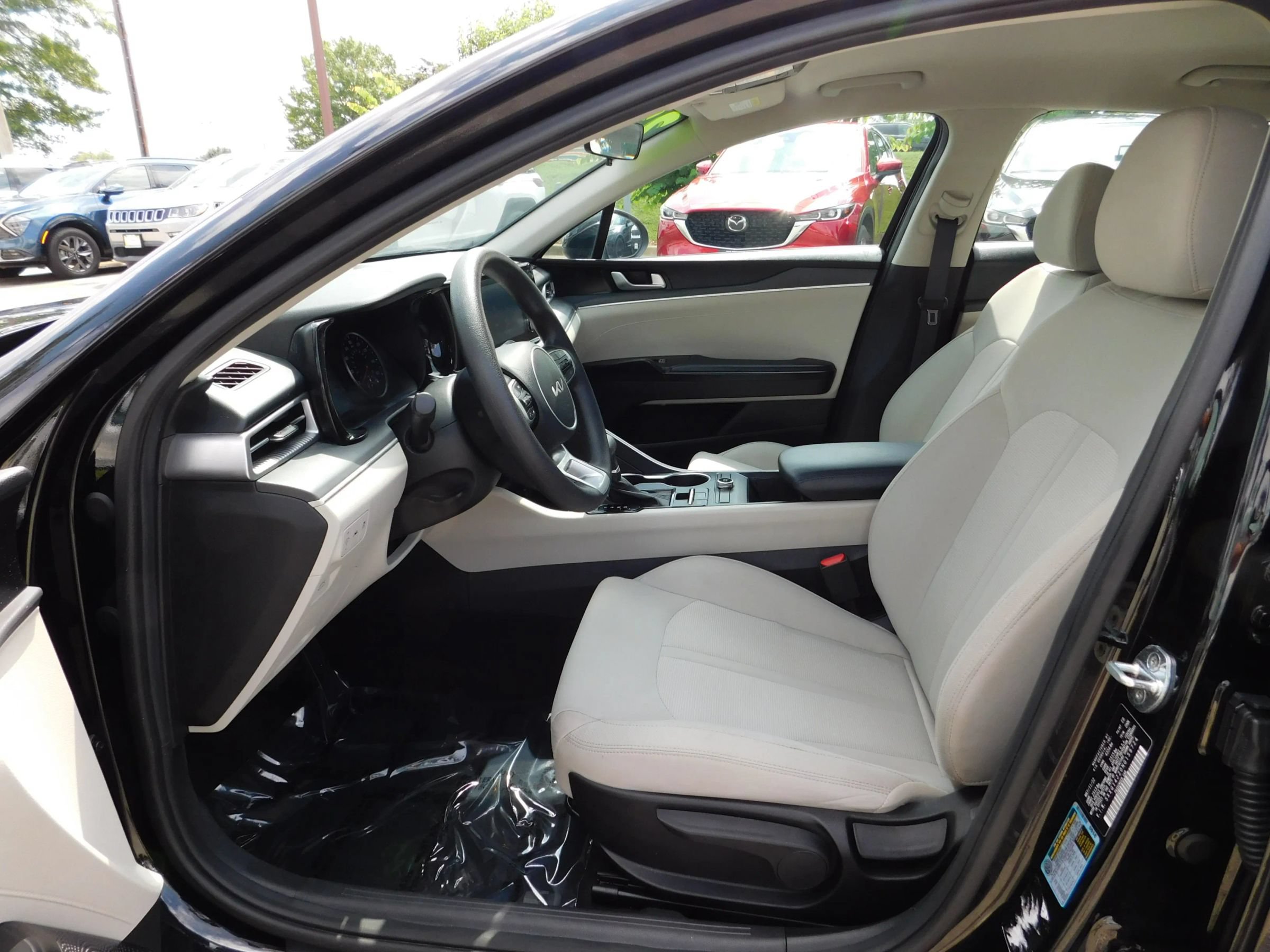 Used 2022 Kia K5 LXS FWD image 14