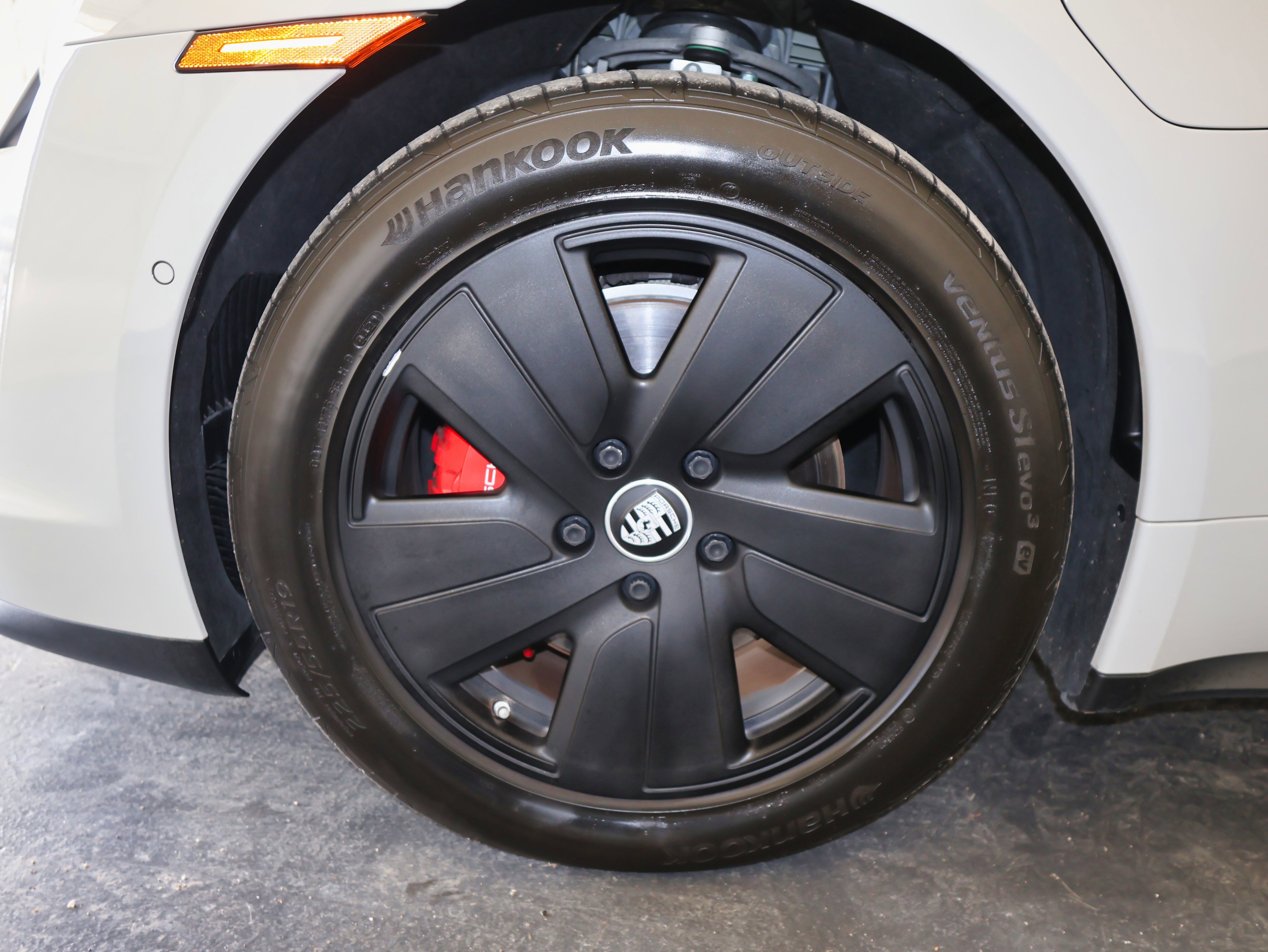 Used 2022 Porsche Taycan 4S image 61