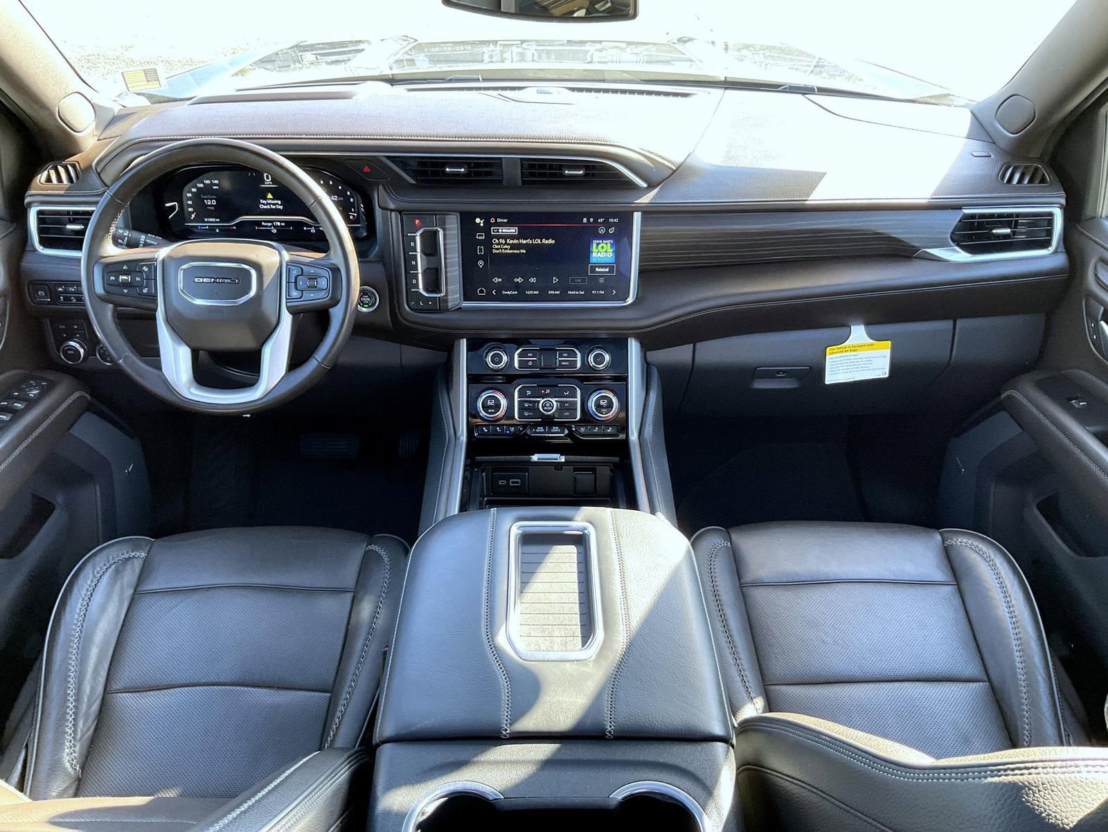 Certified 2023 GMC Yukon XL Denali image 12