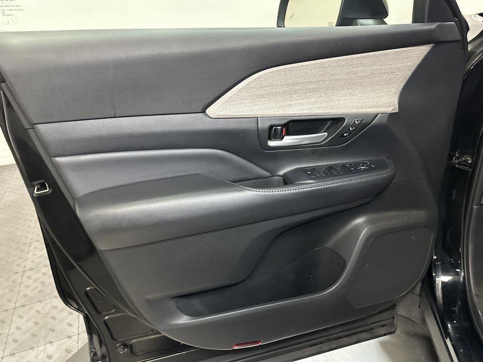 Used 2024 Toyota Grand Highlander Platinum image 20