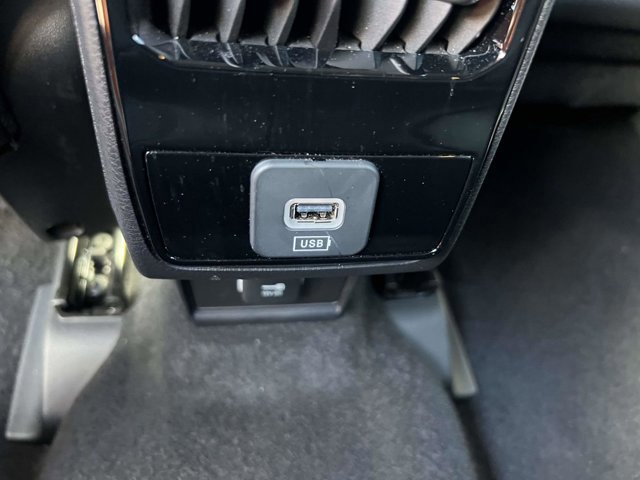Used 2026 Jeep Compass Limited AWD/4WD image 11