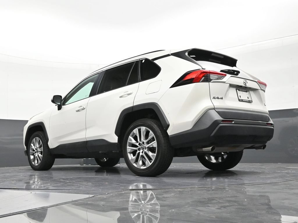 Used 2022 Toyota RAV4 XLE Premium FWD image 23