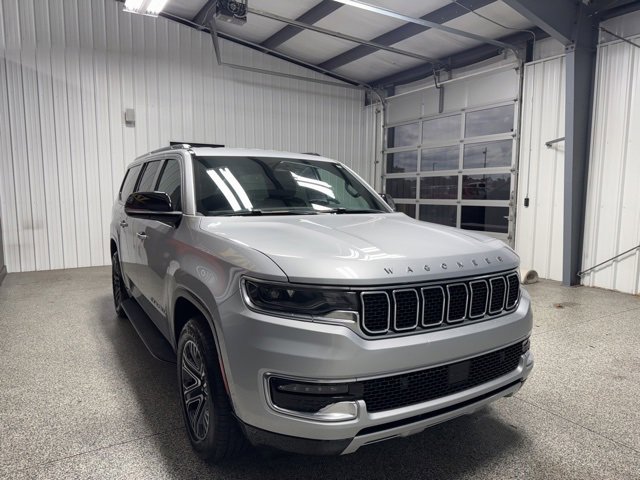 Used 2024 Jeep Wagoneer L Series II image 34