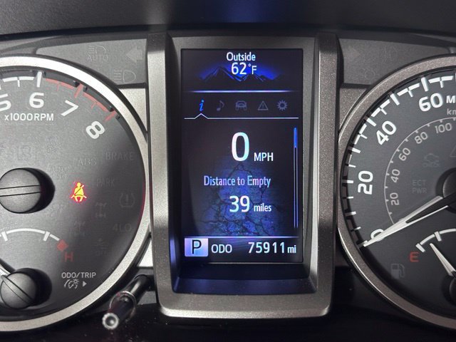 Used 2019 Toyota Tacoma SR5 AWD/4WD image 15