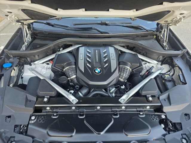 Used 2020 BMW X5 M50i w/ Parking Assistance Package AWD/4WD image 45