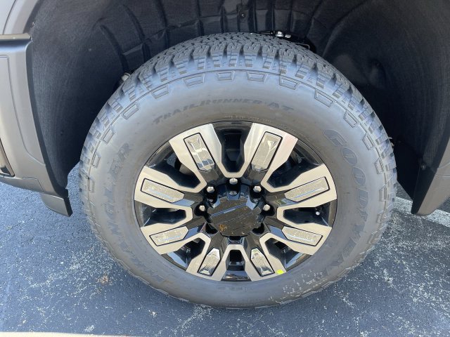 New 2026 GMC Sierra 2500 Denali w/ Technology Package AWD/4WD image 10
