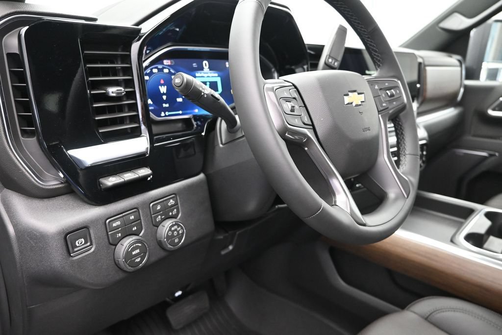 New 2026 Chevrolet Silverado 2500 High Country w/ High Country Premium Package AWD/4WD image 12