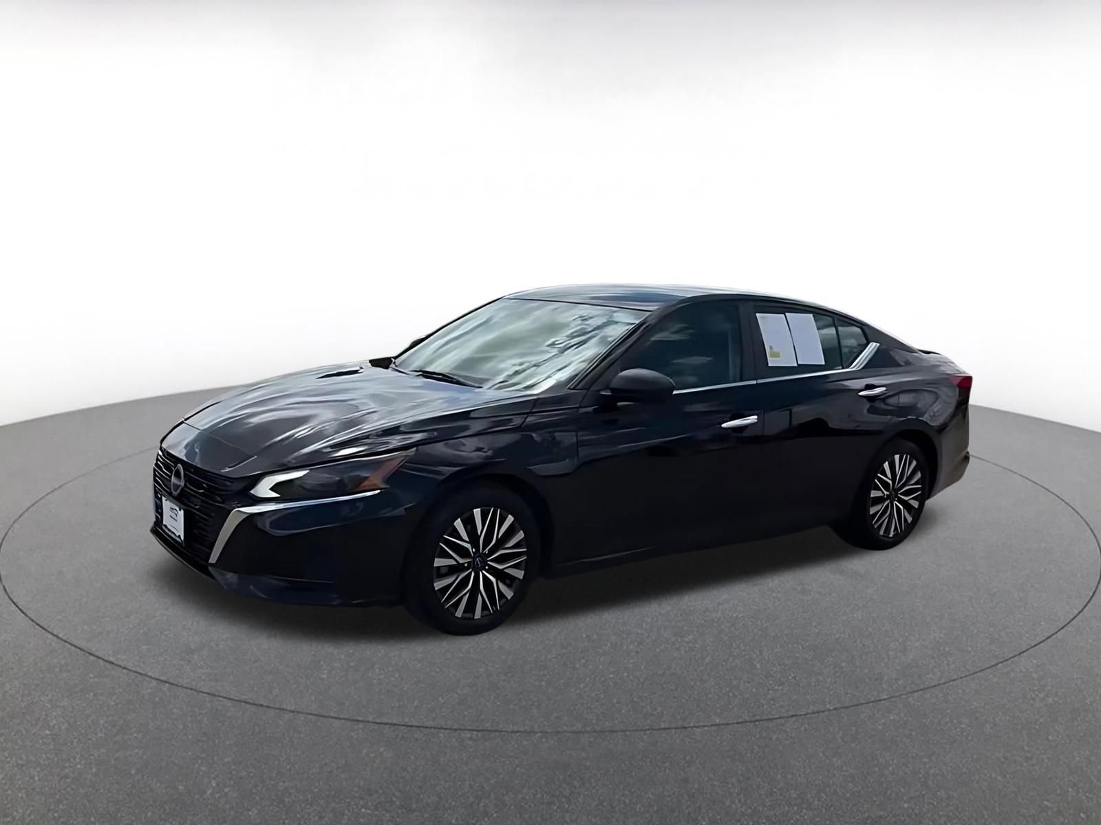 Used 2025 Nissan Altima 2.5 SV image 7