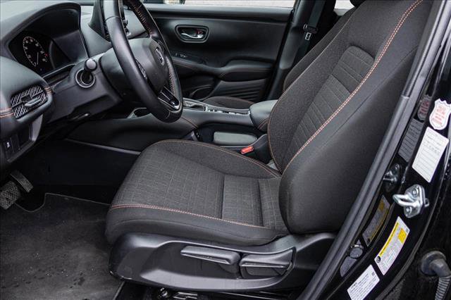 Used 2025 Honda HR-V Sport image 11