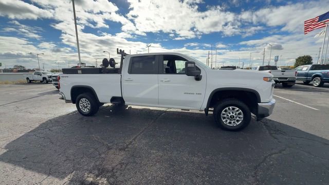 Used 2021 Chevrolet Silverado 2500 LT w/ Convenience Package image 9