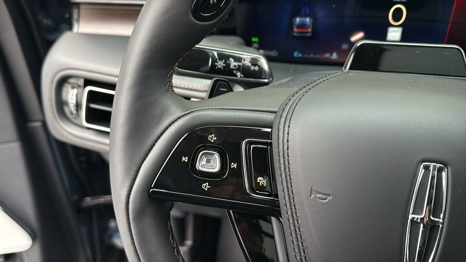 New 2026 Lincoln Aviator Reserve image 24