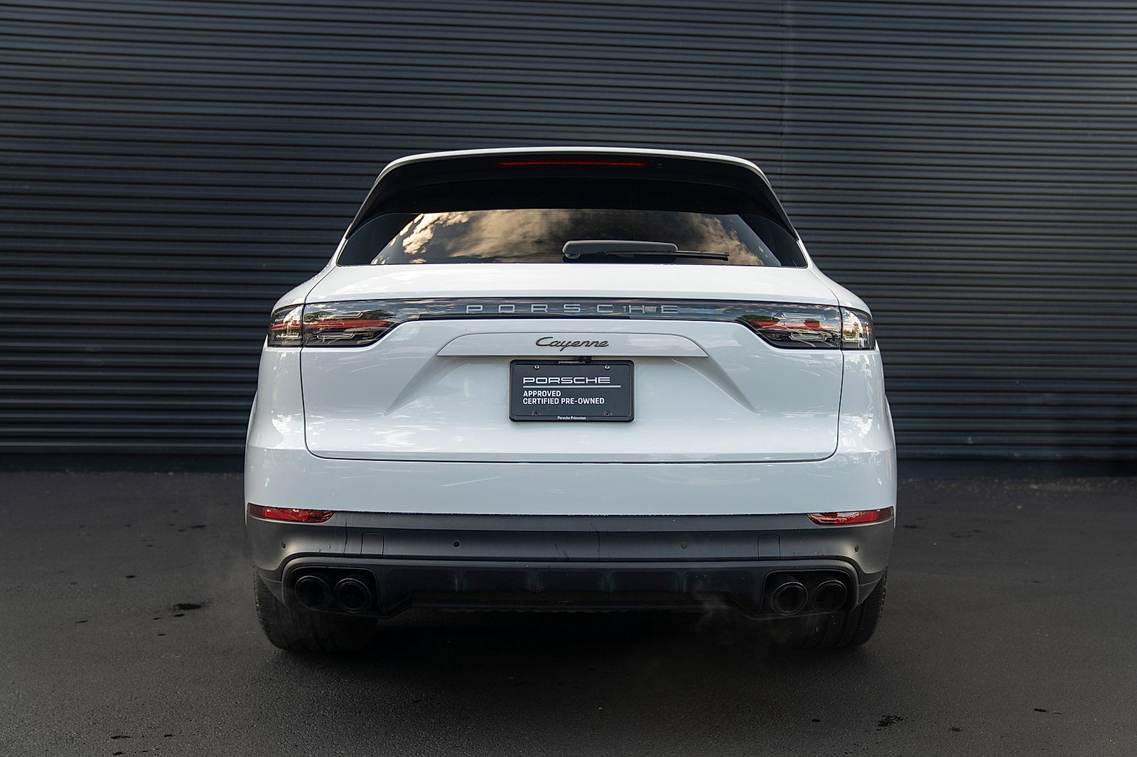 Certified 2022 Porsche Cayenne Platinum Edition AWD/4WD image 30