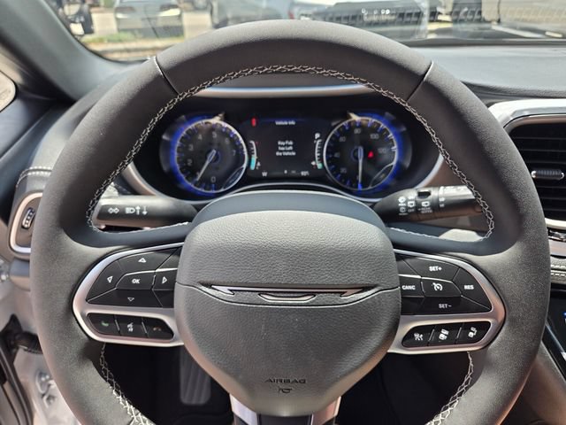 New 2027 Chrysler Pacifica Select FWD image 26