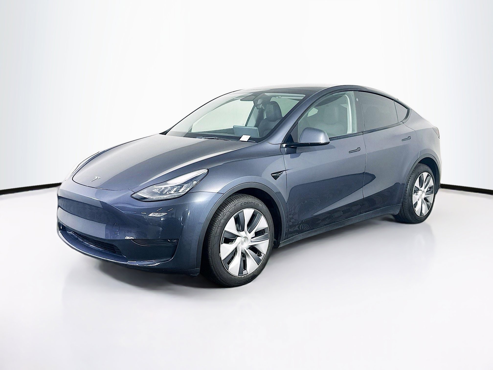 Used 2023 Tesla Model Y Long Range image 3
