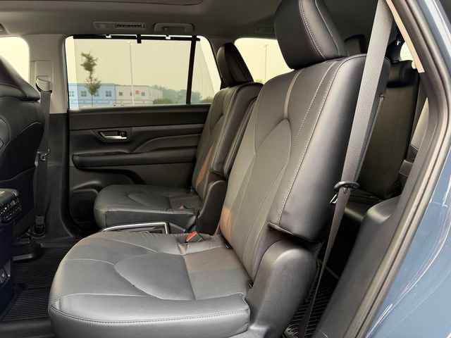 Certified 2025 Toyota Grand Highlander AWD image 15