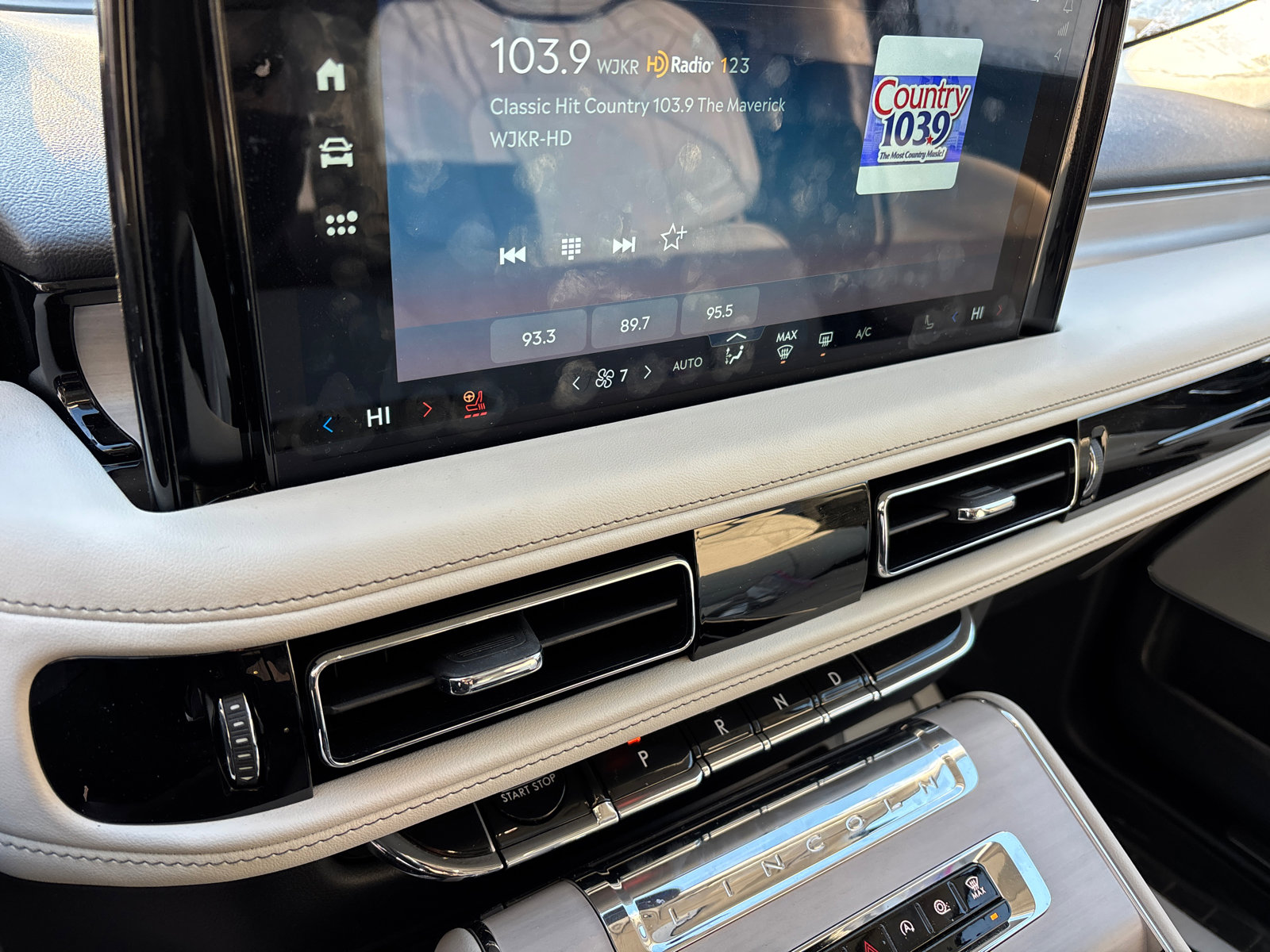 New 2026 Lincoln Aviator Reserve image 21