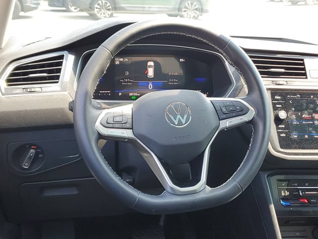 Certified 2024 Volkswagen Tiguan SE w/ Panoramic Sunroof Package AWD/4WD image 12