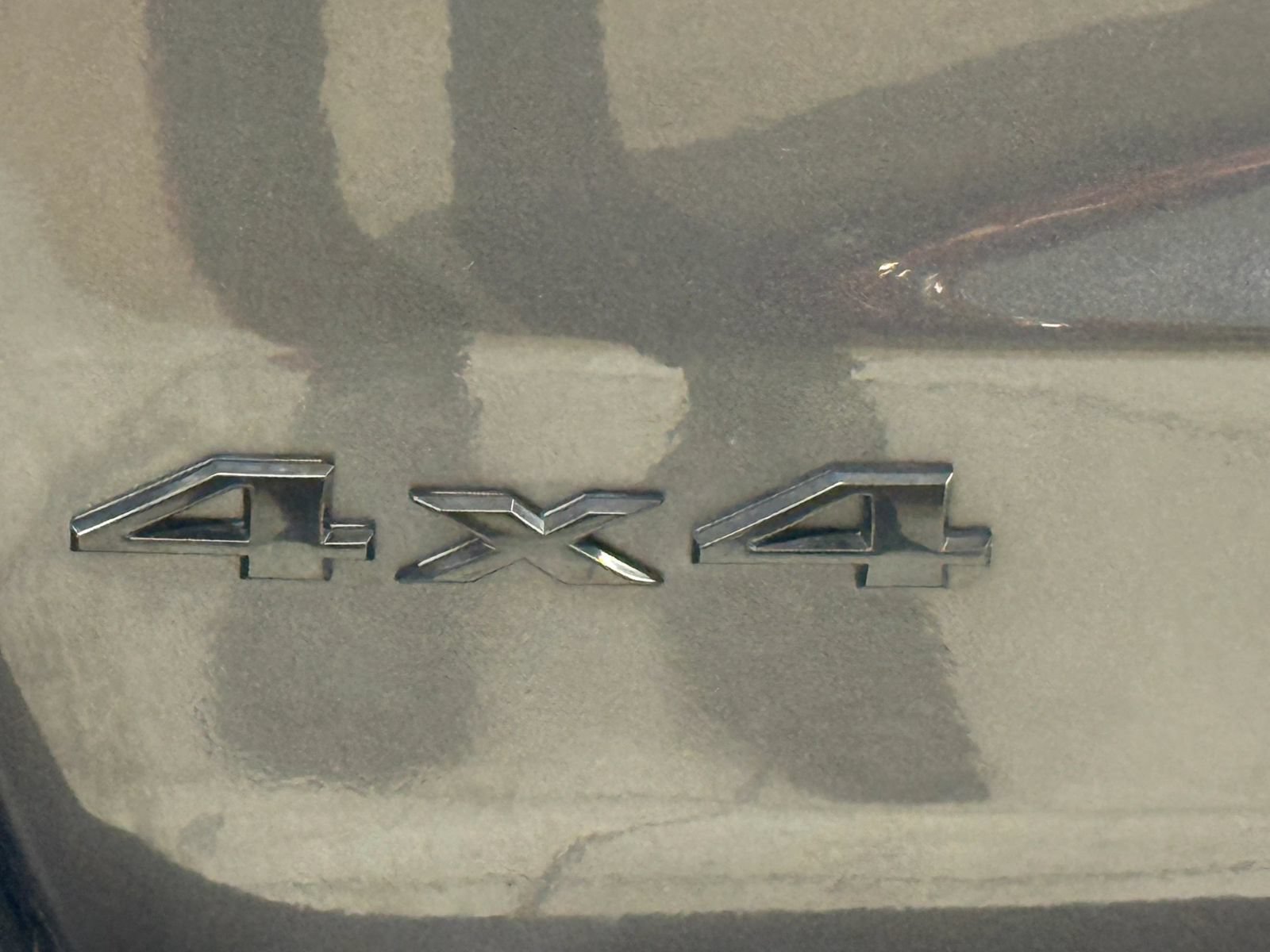 Used 2018 Jeep Grand Cherokee Altitude AWD/4WD image 13