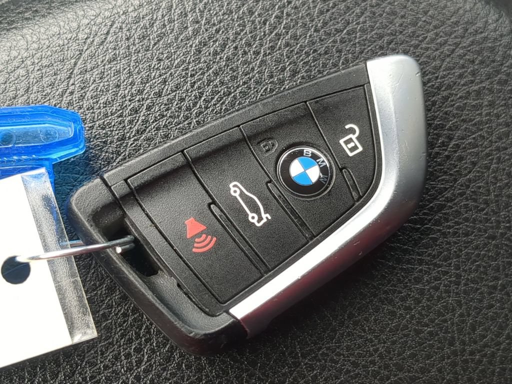Used 2017 BMW X1 xDrive28i AWD/4WD image 38