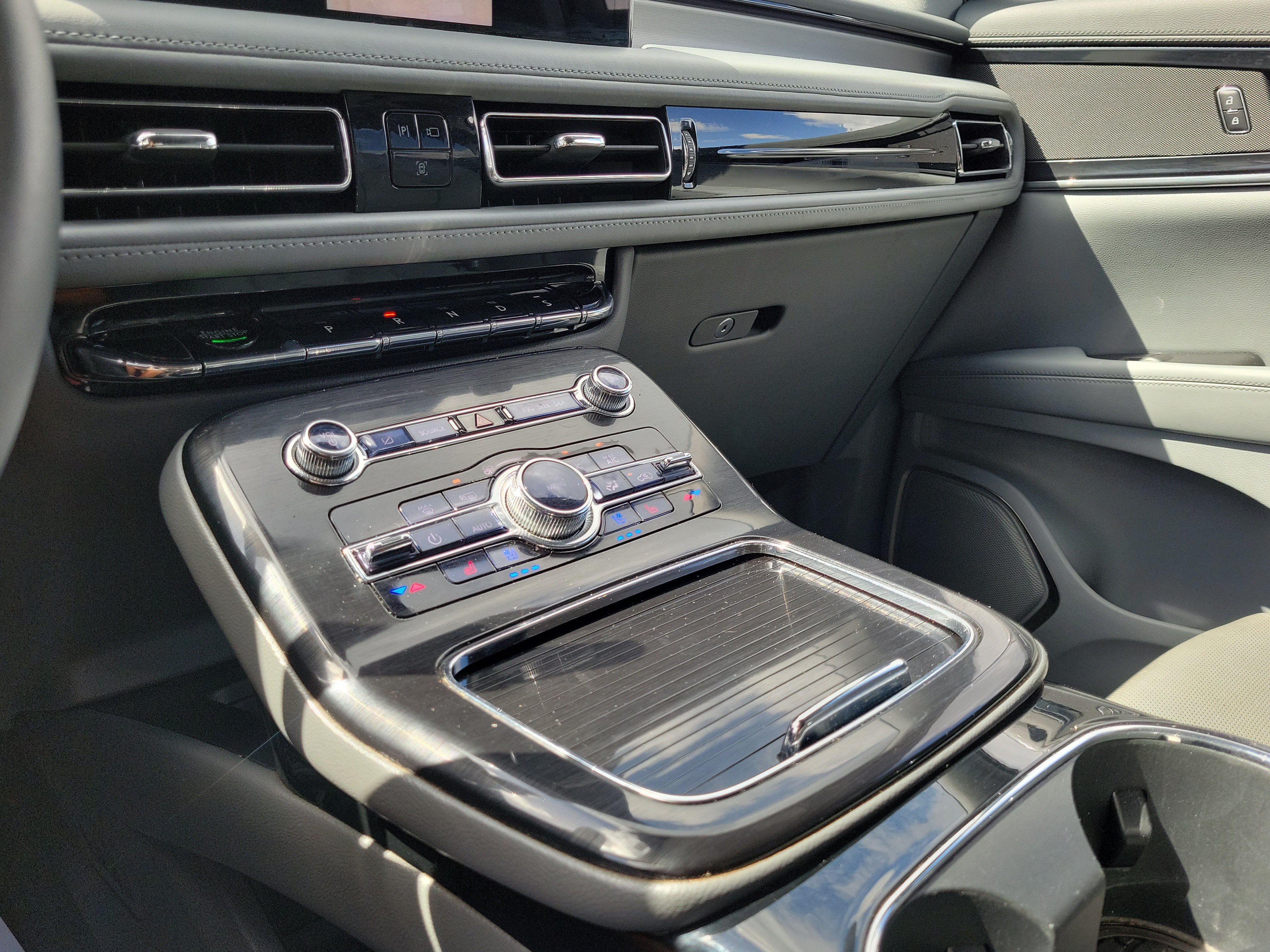 Used 2022 Lincoln Nautilus Reserve FWD image 27
