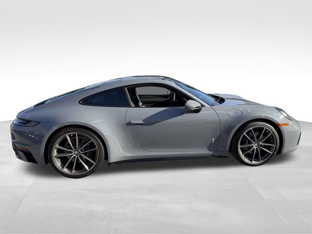 Used 2024 Porsche 911 Carrera RWD image 9