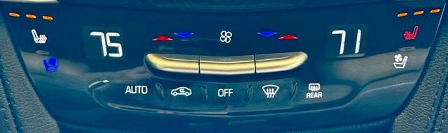 Used 2024 Cadillac XT6 Sport w/ LPO, ONYX Package image 29