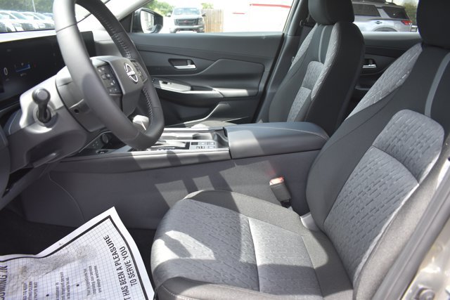 New 2026 Nissan Sentra SV w/ SV Convenience Package FWD image 13