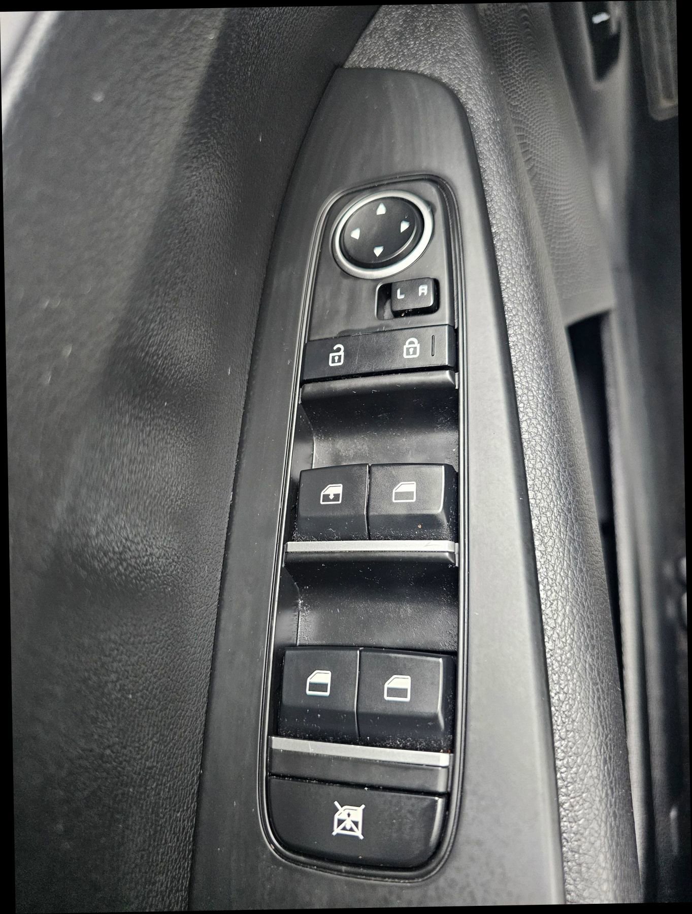 Used 2023 Kia Forte LXS image 19