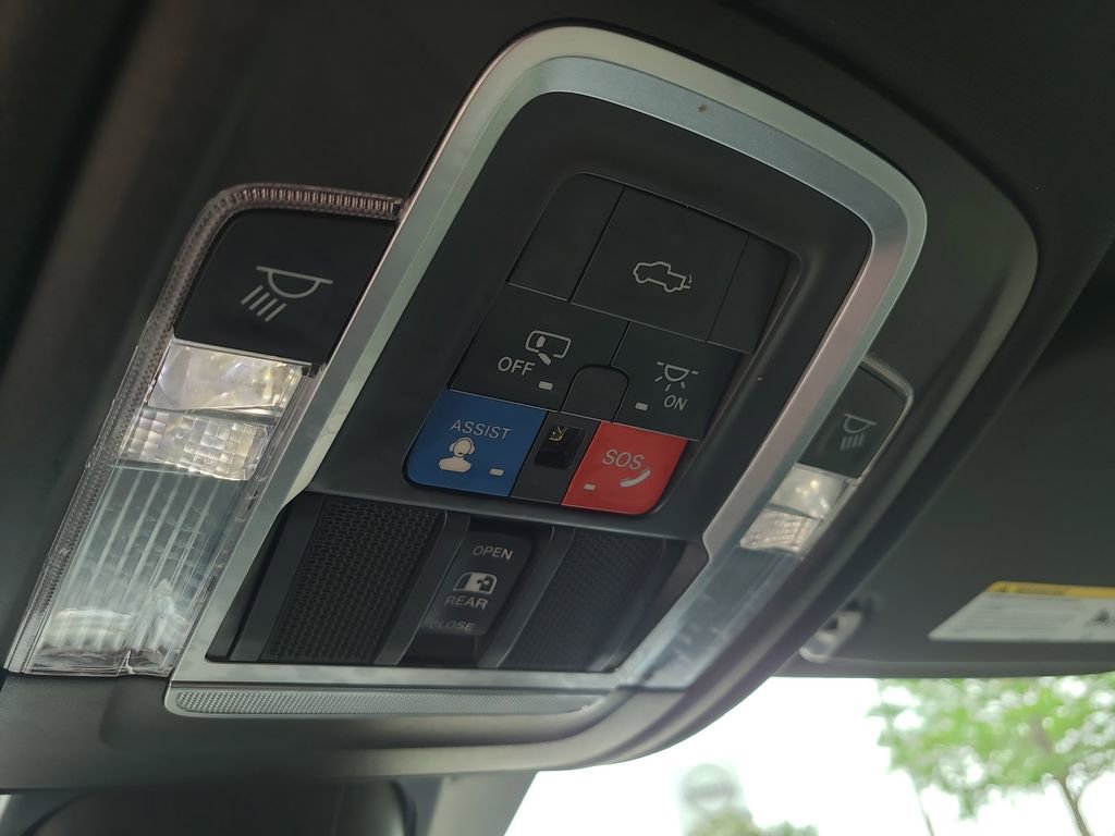 Used 2021 RAM 1500 Limited w/ Night Edition image 23