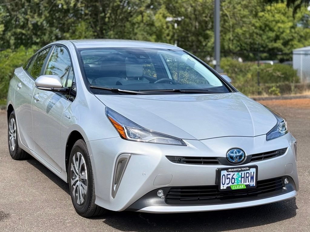 Used 2020 Toyota Prius XLE w/ Advanced Technology Package AWD/4WD image 7