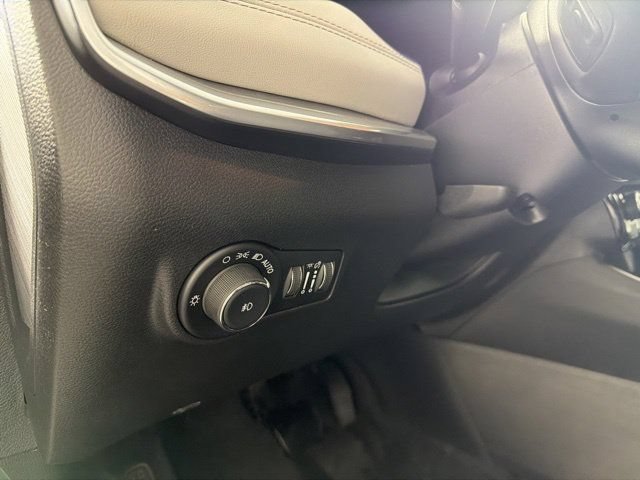 New 2026 Jeep Compass Limited AWD/4WD image 18