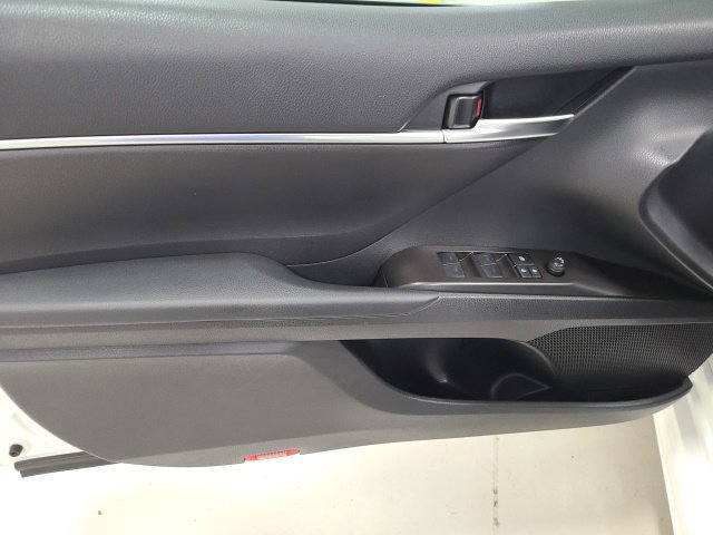 Used 2024 Toyota Camry SE FWD image 21