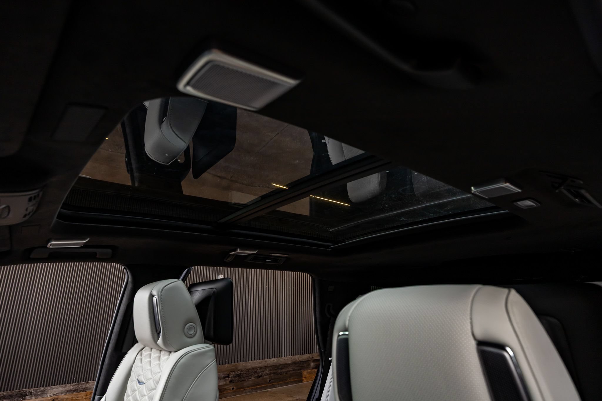 Used 2026 Cadillac Escalade V w/ LPO, Floor Liner Package AWD/4WD image 26