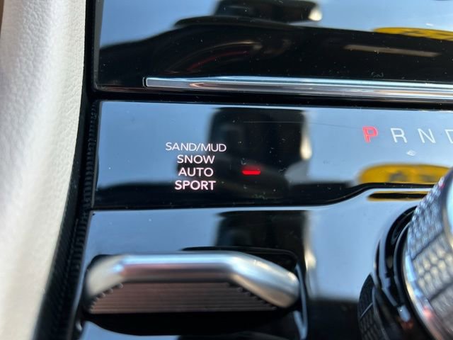 Used 2024 Jeep Grand Cherokee Limited w/ Black Appearance Package image 51