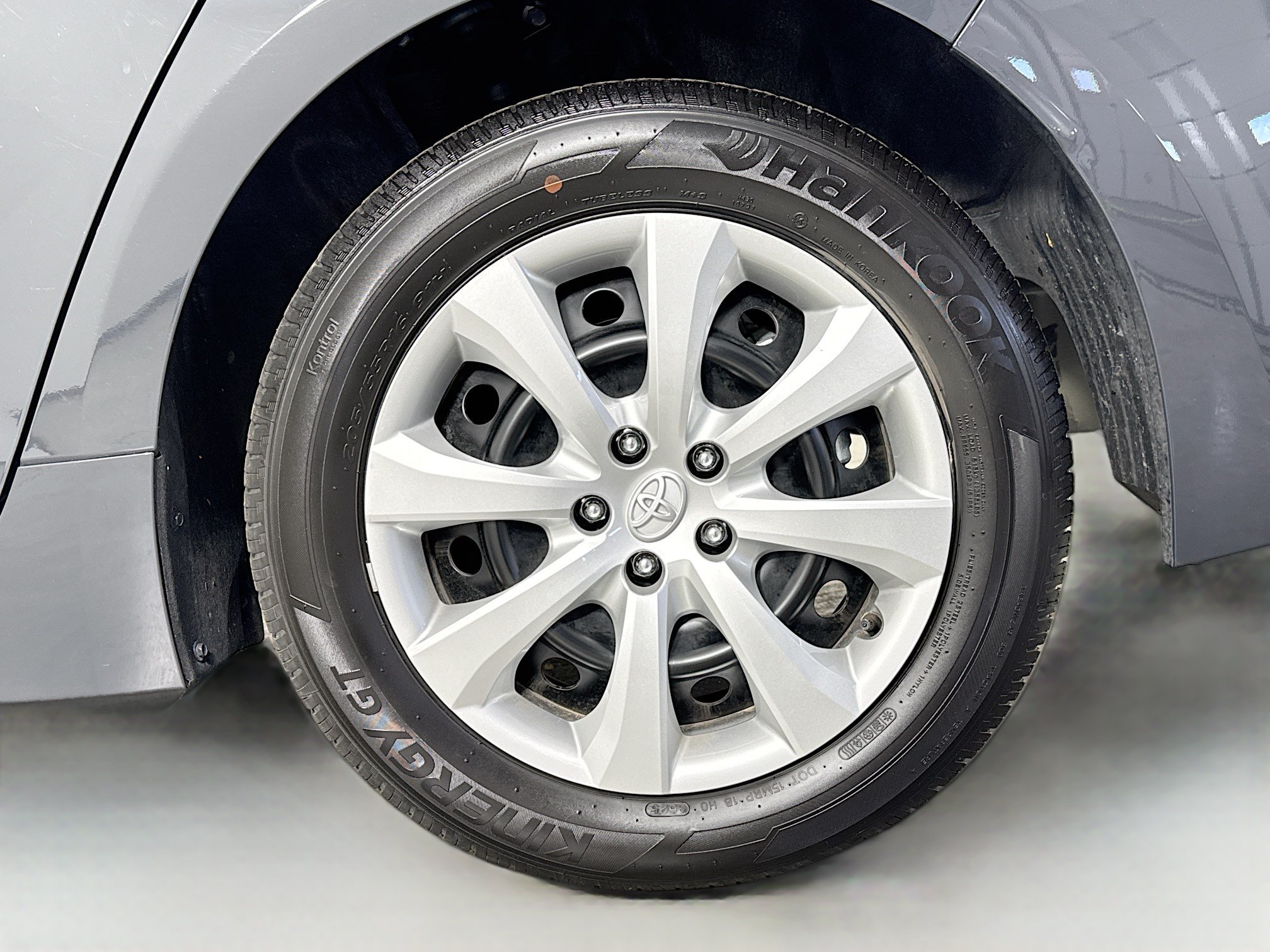 Certified 2026 Toyota Corolla LE FWD image 29