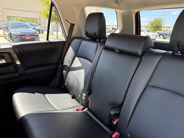 Used 2023 Toyota 4Runner TRD Off-Road Premium AWD/4WD image 31
