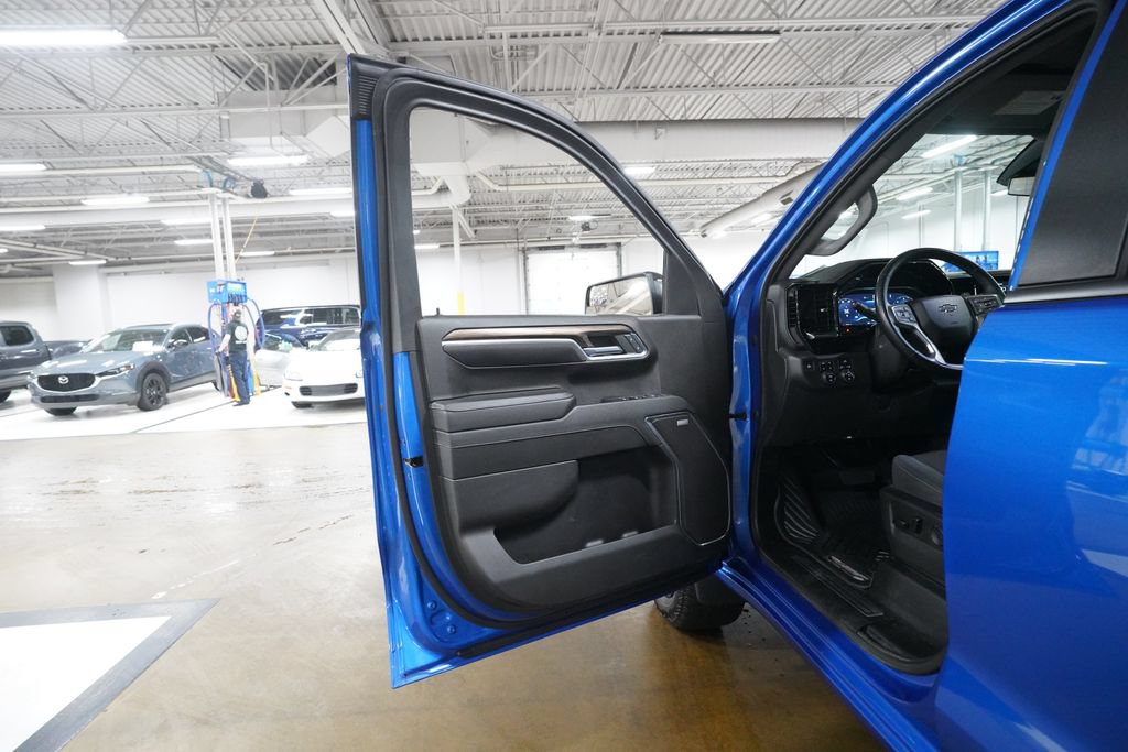Used 2023 Chevrolet Silverado 1500 LT Trail Boss w/ Convenience Package II AWD/4WD image 27