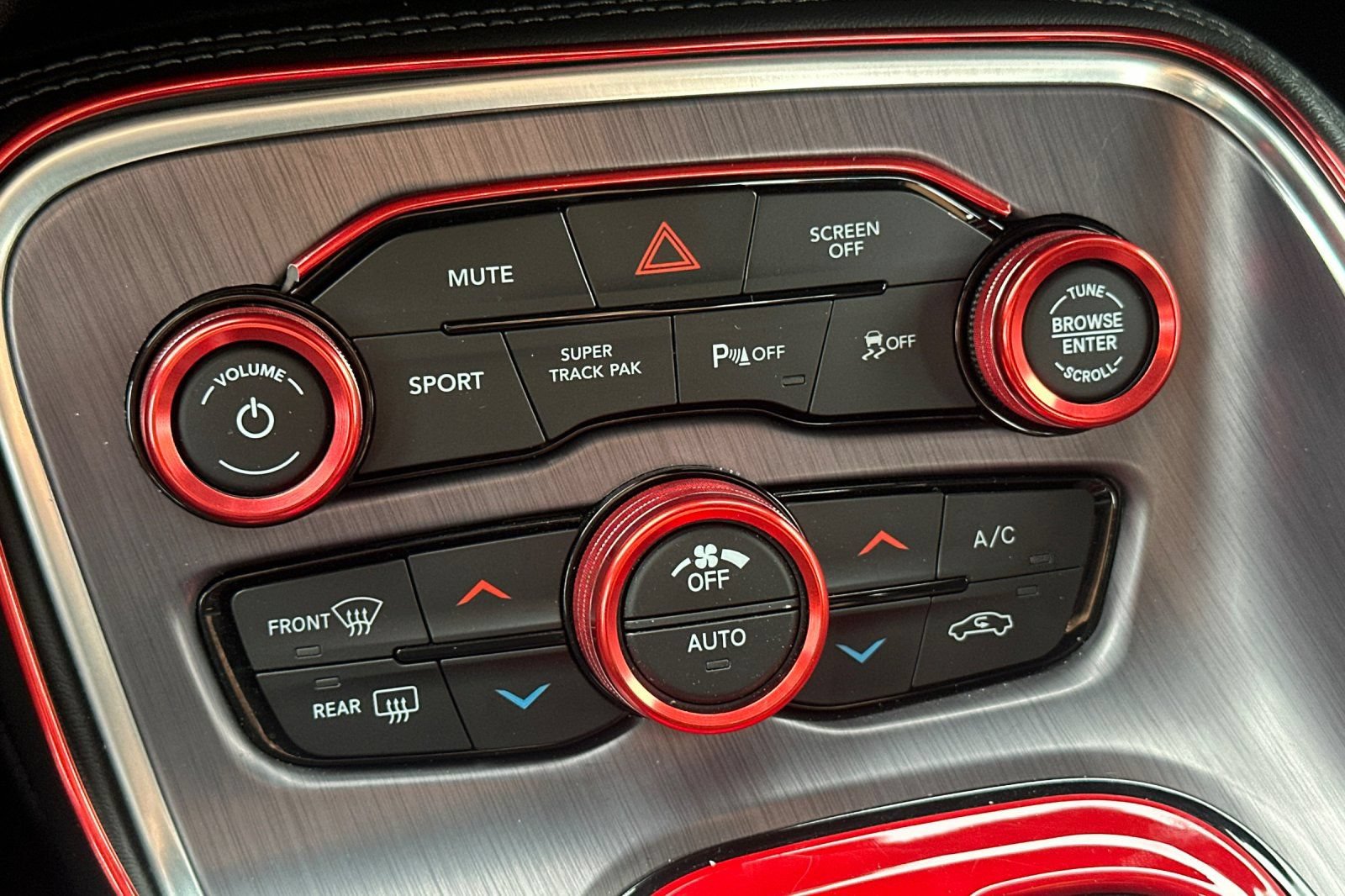Used 2018 Dodge Challenger R/T Scat Pack RWD image 19