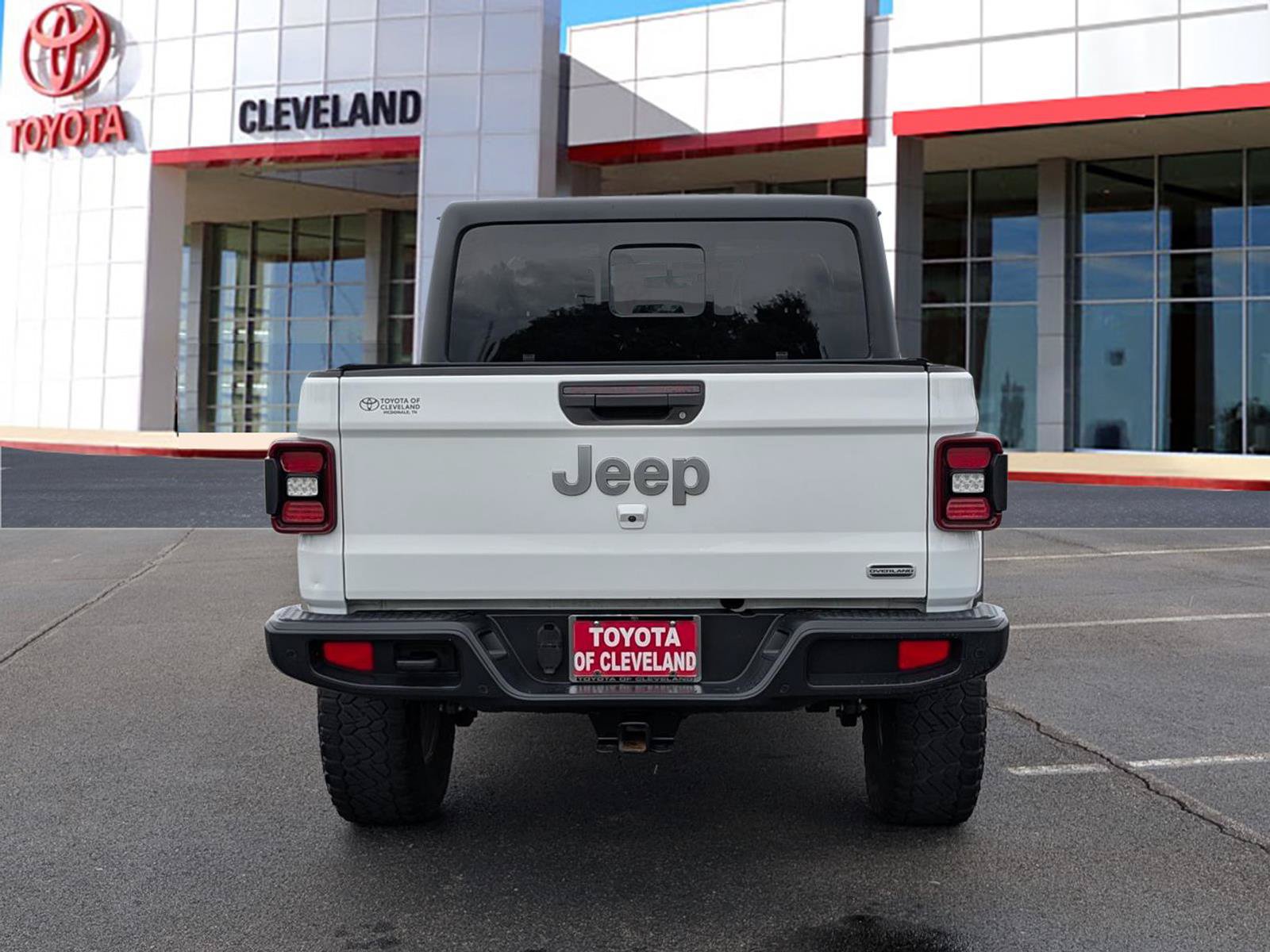 Used 2020 Jeep Gladiator Overland AWD/4WD image 6