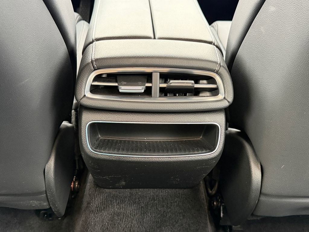 Used 2024 Genesis G80 image 27