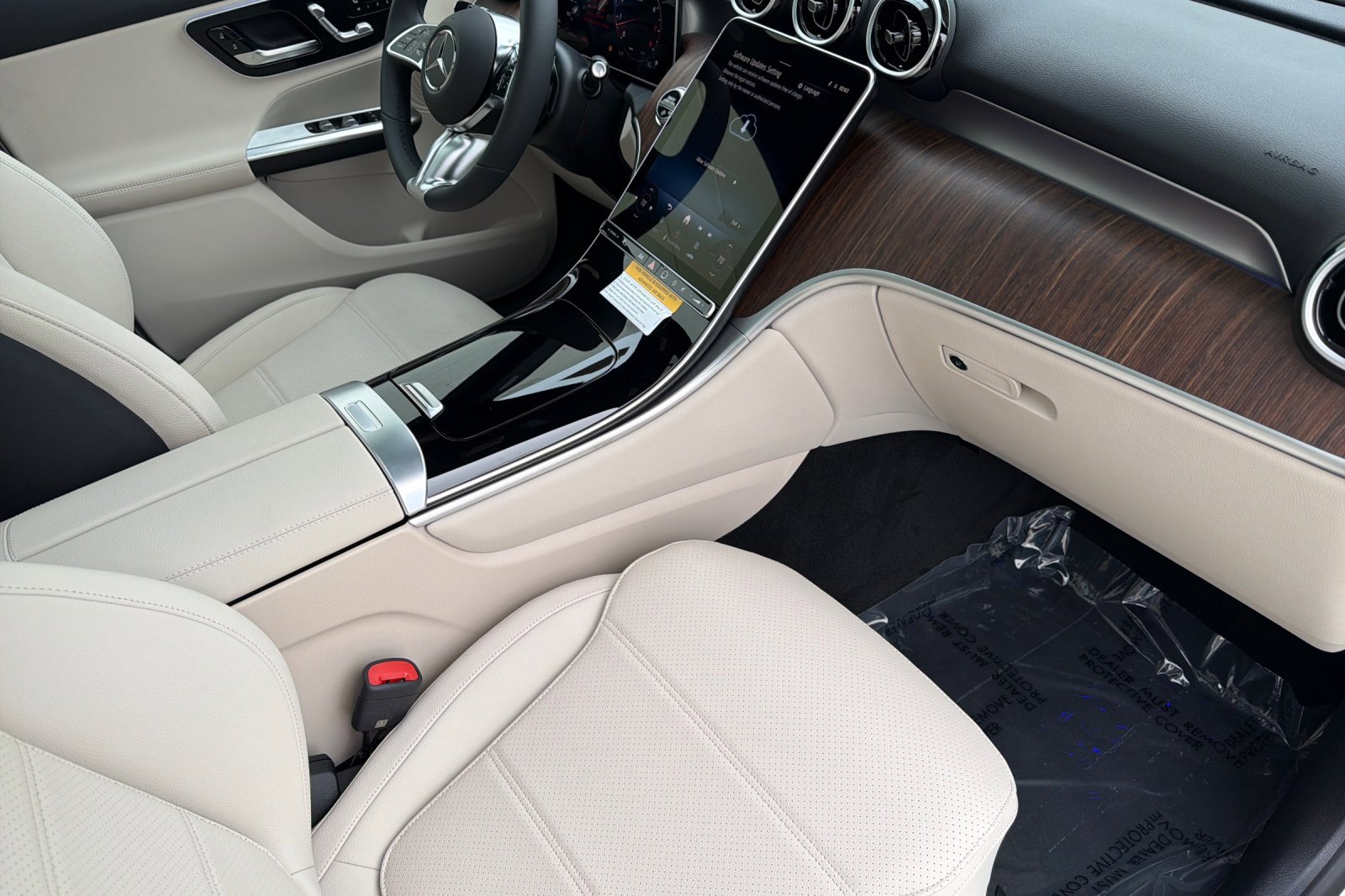 New 2026 Mercedes-Benz GLC 300 image 14