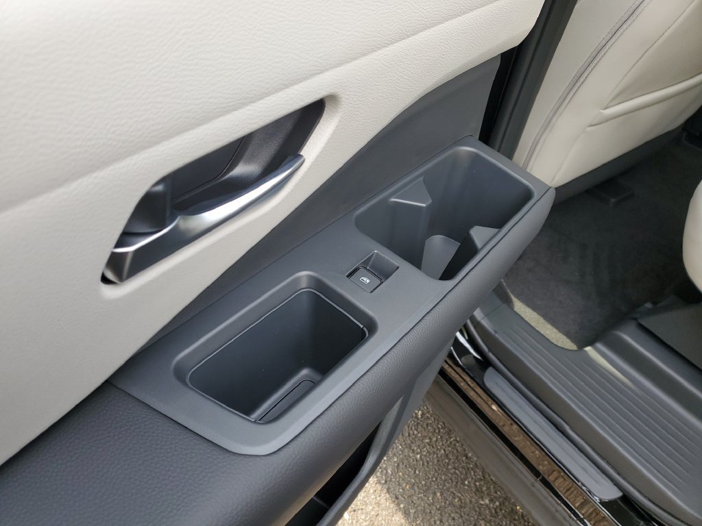 New 2026 Nissan Pathfinder SL FWD image 10