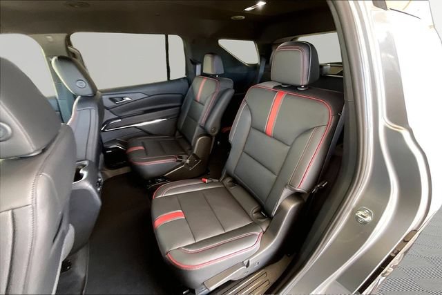New 2027 Chevrolet Traverse RS FWD image 11