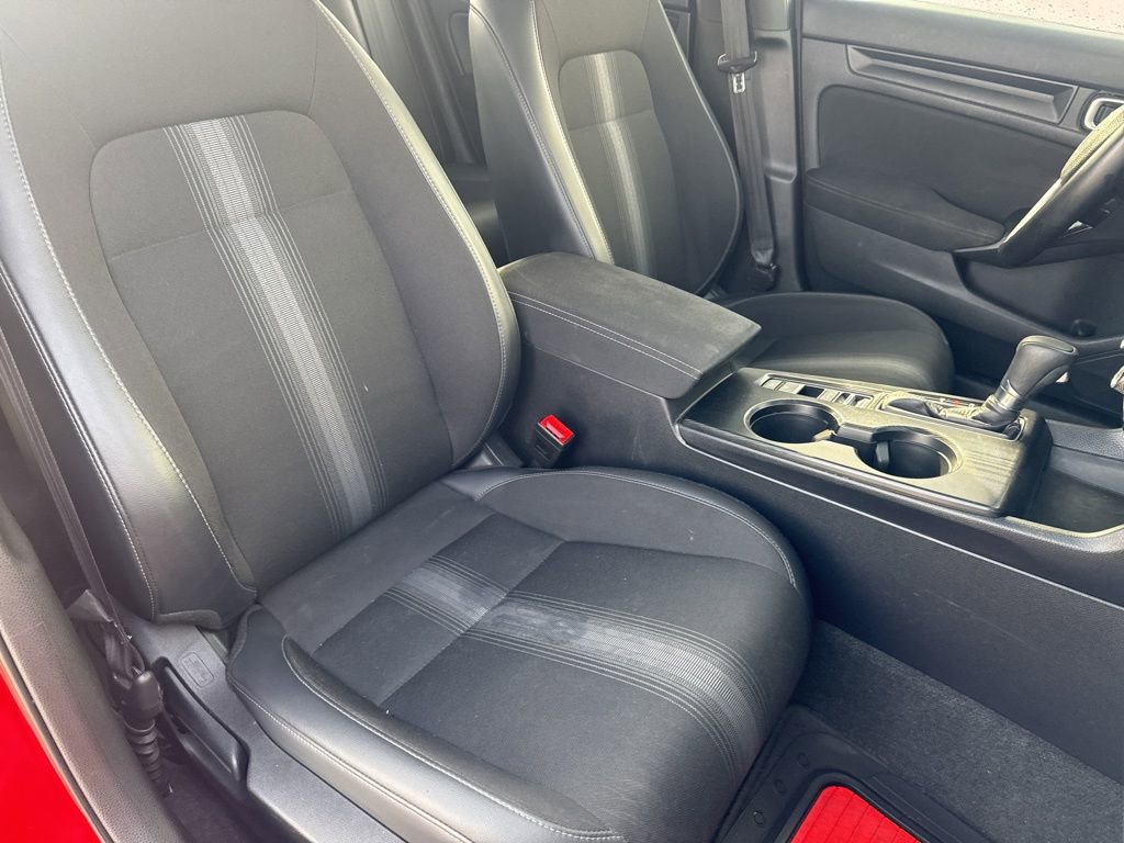 Used 2023 Honda Civic Sport image 6
