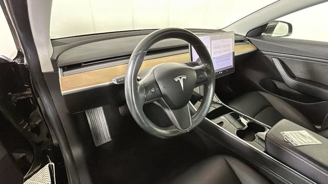 Used 2018 Tesla Model 3 Long Range RWD image 13